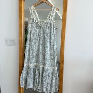 Doen floral nightgown